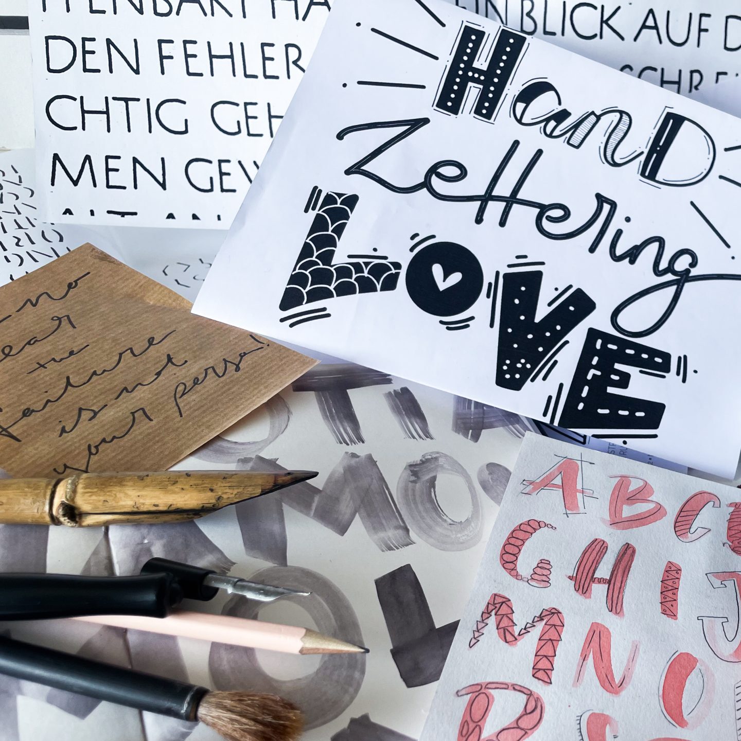 Schriftkunst Workshop mit Frau Feierlich | Lerne das Hand- & Brushlettering in meinem Basis Workshop kennen